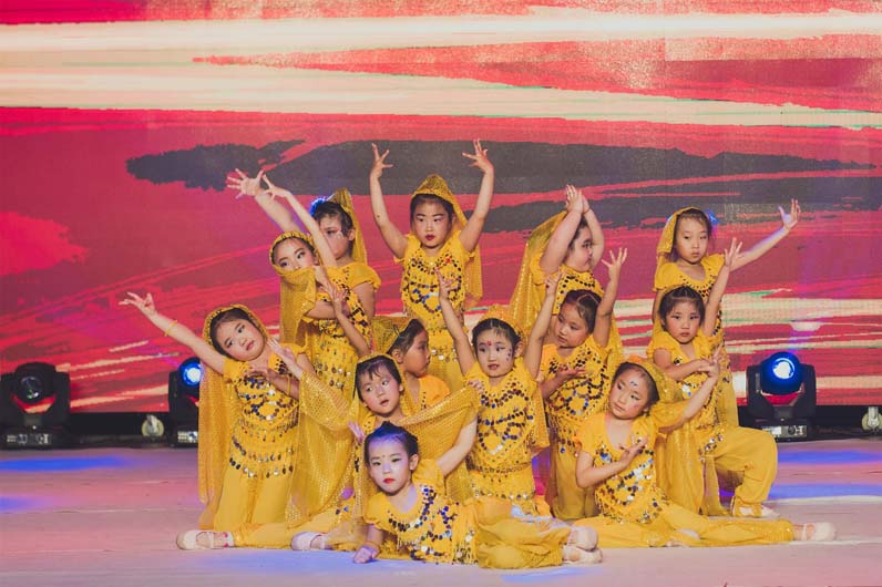 6.1儿童节演出 (88)